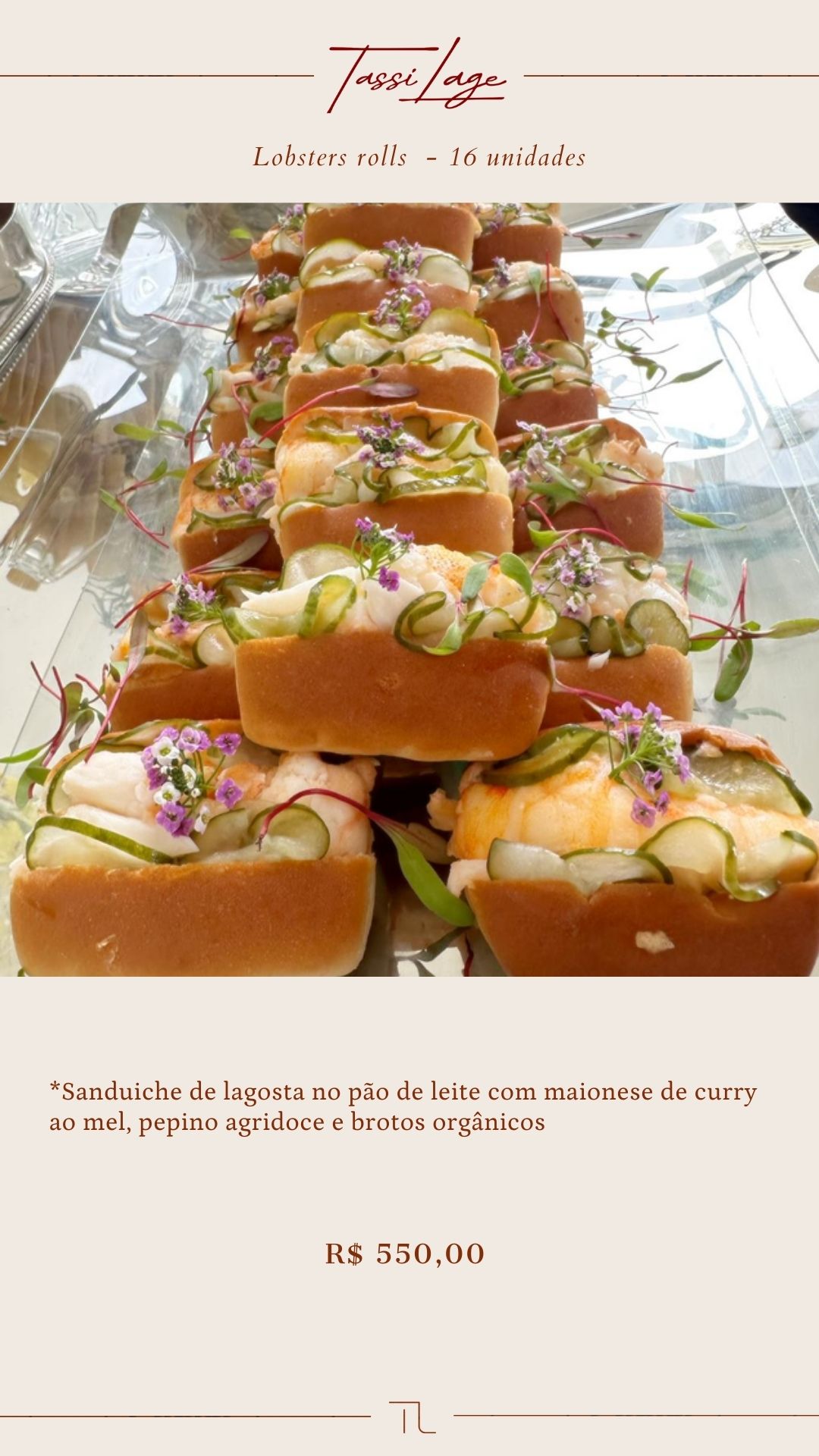 Tábua decorada de lobster rolls