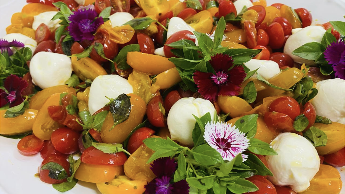 Saladas — recipiente de 1kg
