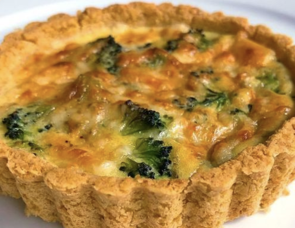 Torta gluten free de massa de grão de bico (refratário de vidro)